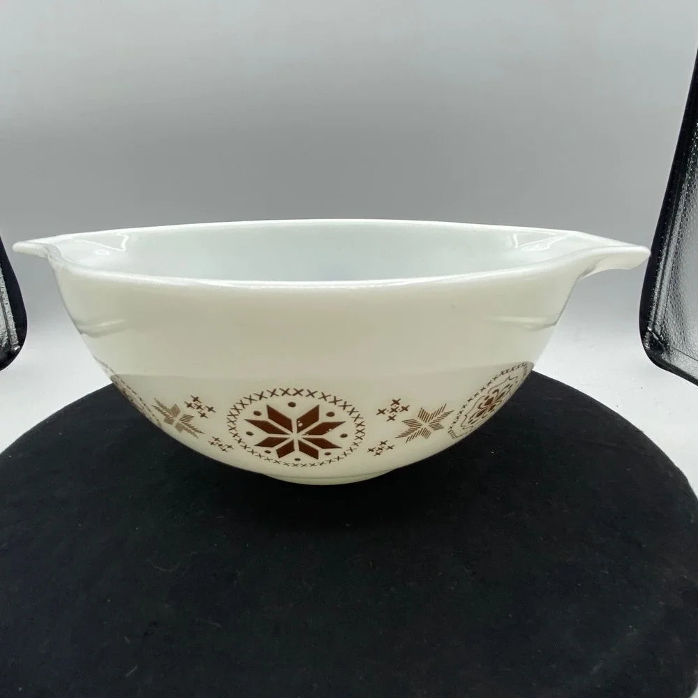 Vintage Pyrex Town Country 1.5 Qt Cinderella Mixing Bowl 442 Brown White Nesting